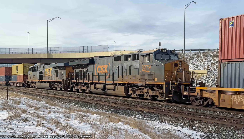 CSX 3279